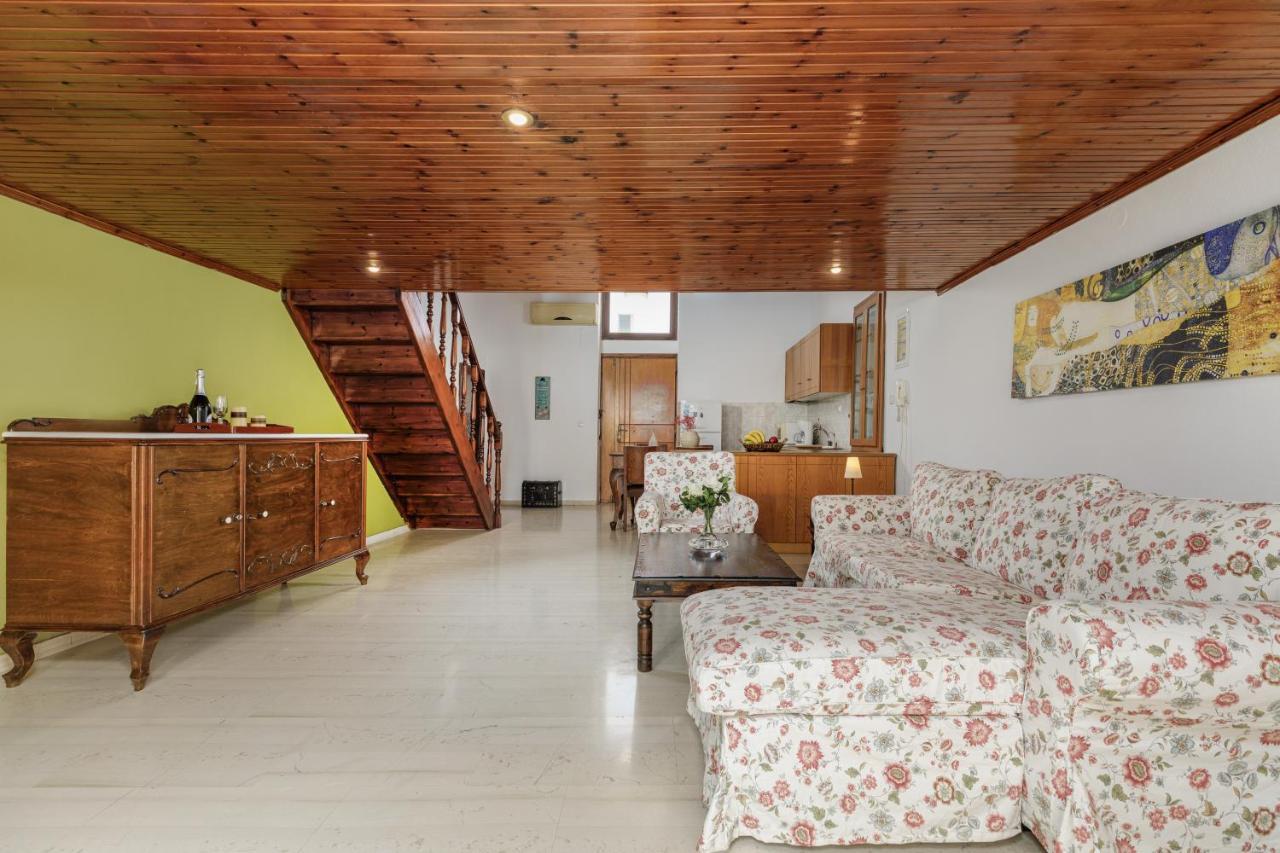Artist Loft *